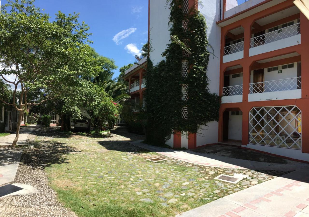 Hotel Bugambilias Oaxaca Екстериор снимка
